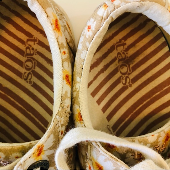 Taos Star Daisy Floral Print Canvas Low Top Sneakers Women’s 9.5 Tan Lace up - Picture 8 of 12